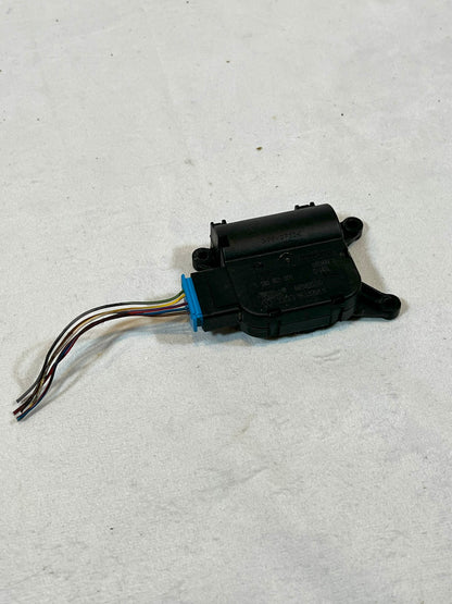 HVAC Air Adjustment Control Motor for Audi A4/S4/RS4 2002-2009 8E1820511