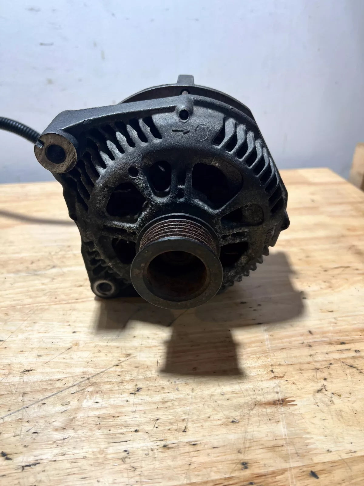 BMW z3 3 series 5 series E36 E39 Alternator OEM 12-31-7-501-690